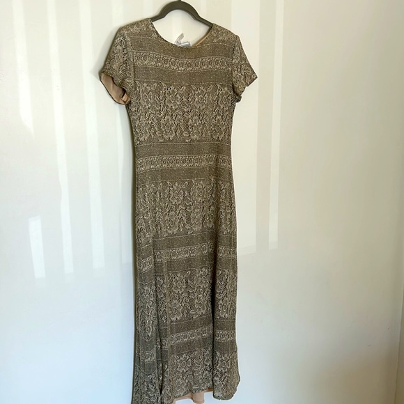 Jessica Howard Vintage Gold Metallic Dress - Picture 4 of 5